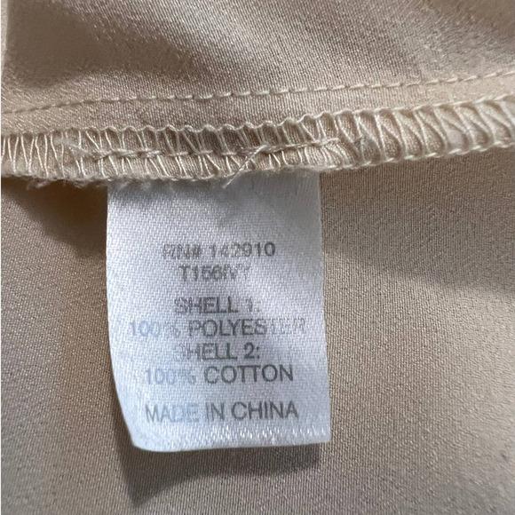 Charming Charlie Sleeveless Blouse Cream w/Crochet Lace on Back Neckline Size M - Picture 5 of 6